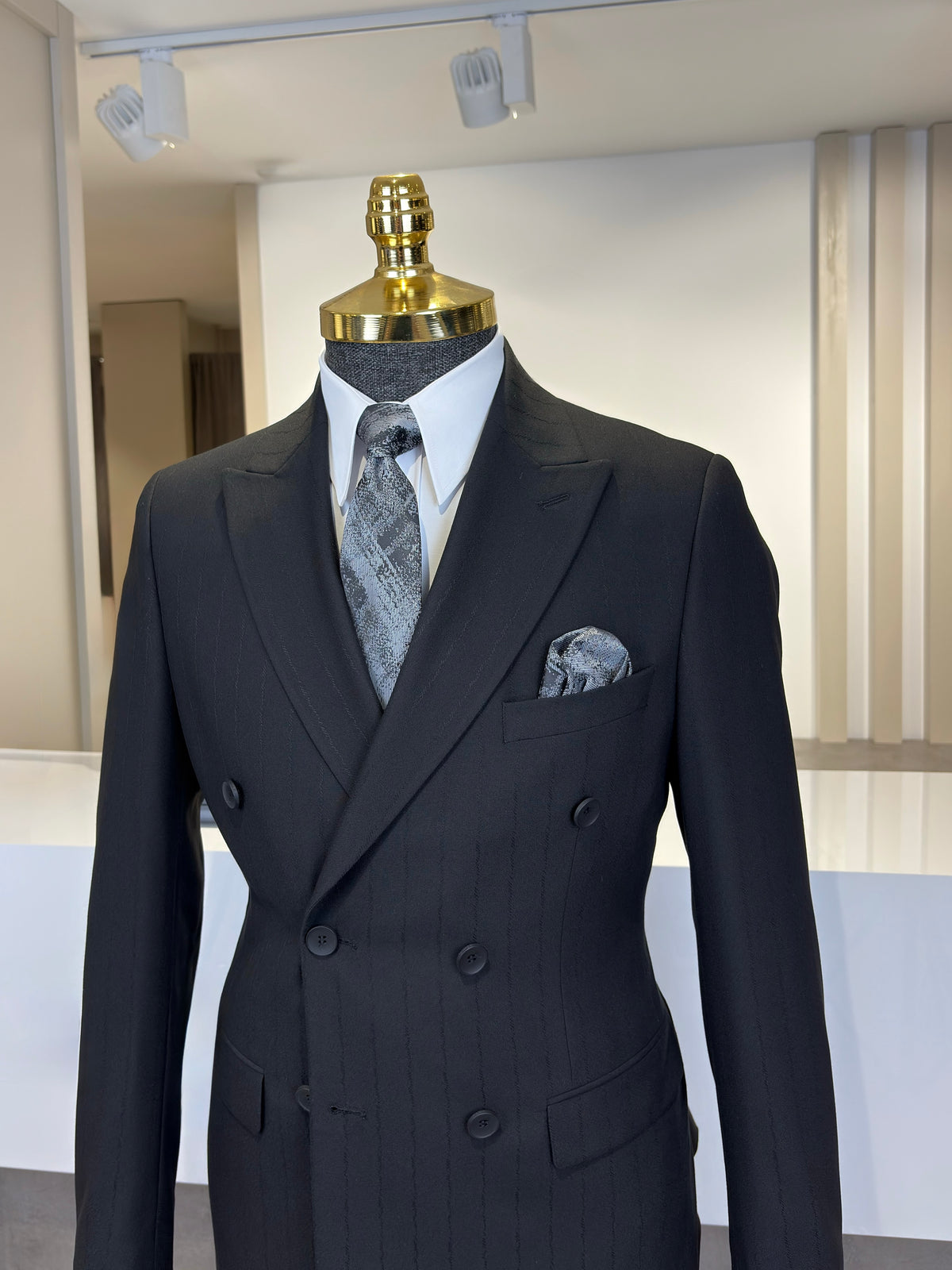 Slim Fit Erkek Sivri Yaka Çizgili Kruvaze Ceket Pantolon Takım Elbise- Siyah
